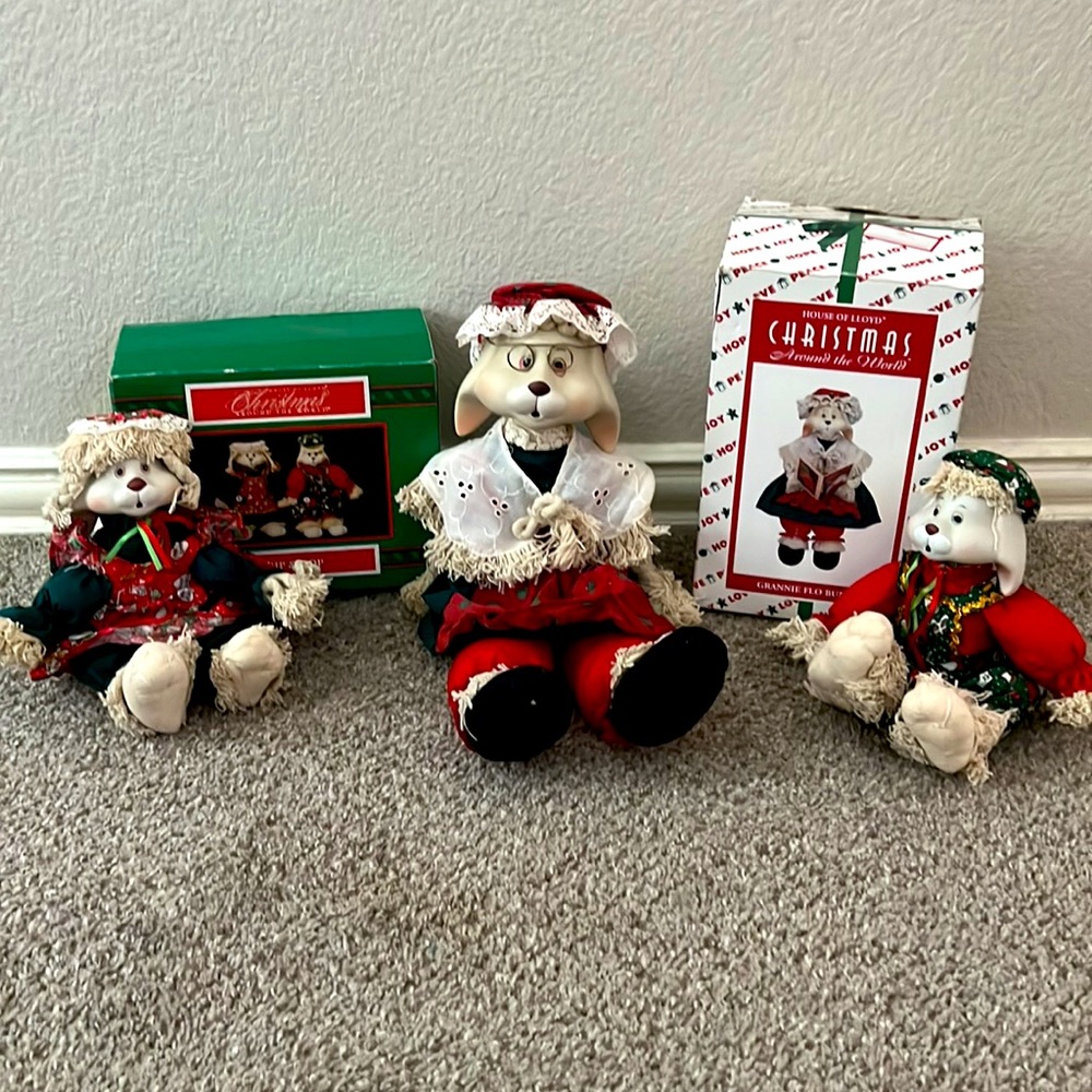 House of Lloyd - Christmas Around the World - Grannie Flo and Hip & Hop
